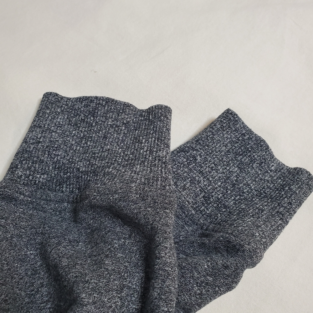 Lululemon Women's Zipup Hoodie - Picture 7 of 11